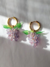Load image into Gallery viewer, Glass grape earrings.